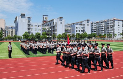 懷化市首屆保安員職業(yè)技能競(jìng)賽暨慶祝中國(guó)共產(chǎn)黨100周年全市保安系統(tǒng)維穩(wěn)誓師大會(huì)舉行
